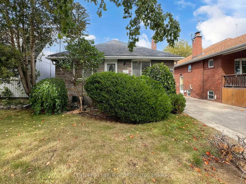 Lower Unit - 30 Struthers Street