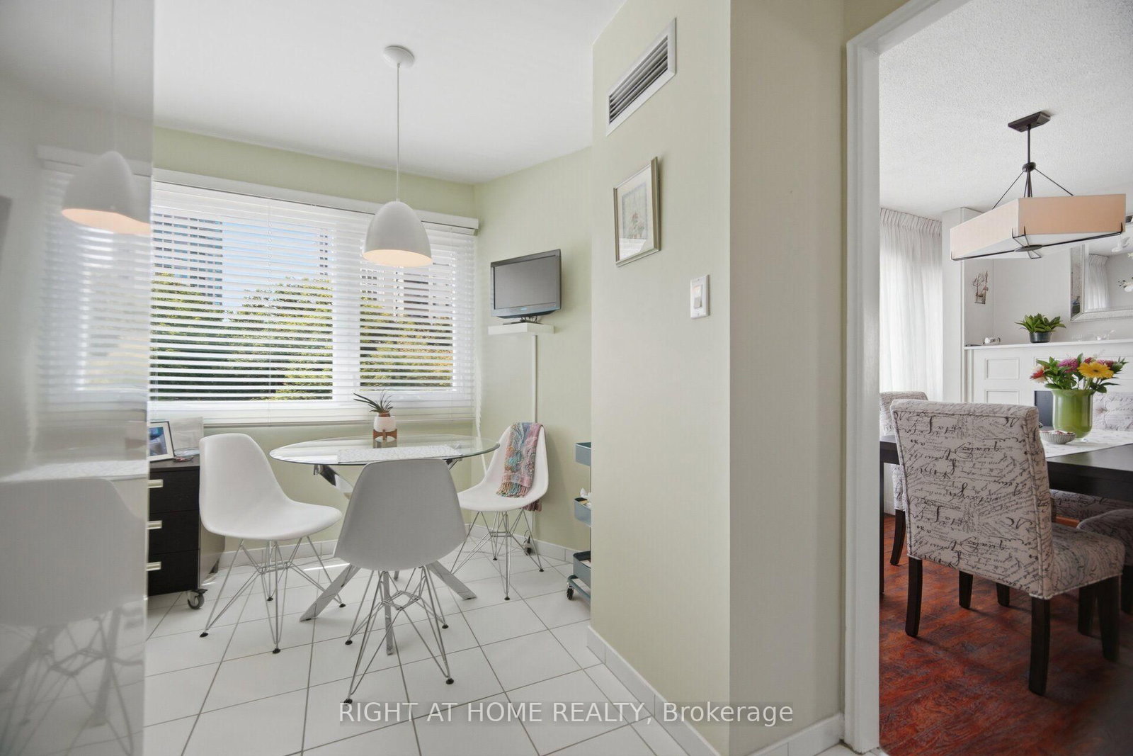 1580 Mississauga Valley Boulevard • #301 • Mississauga, ON photo 12