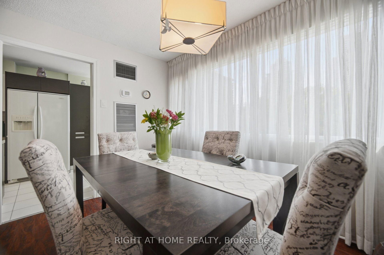 1580 Mississauga Valley Boulevard • #301 • Mississauga, ON photo 15