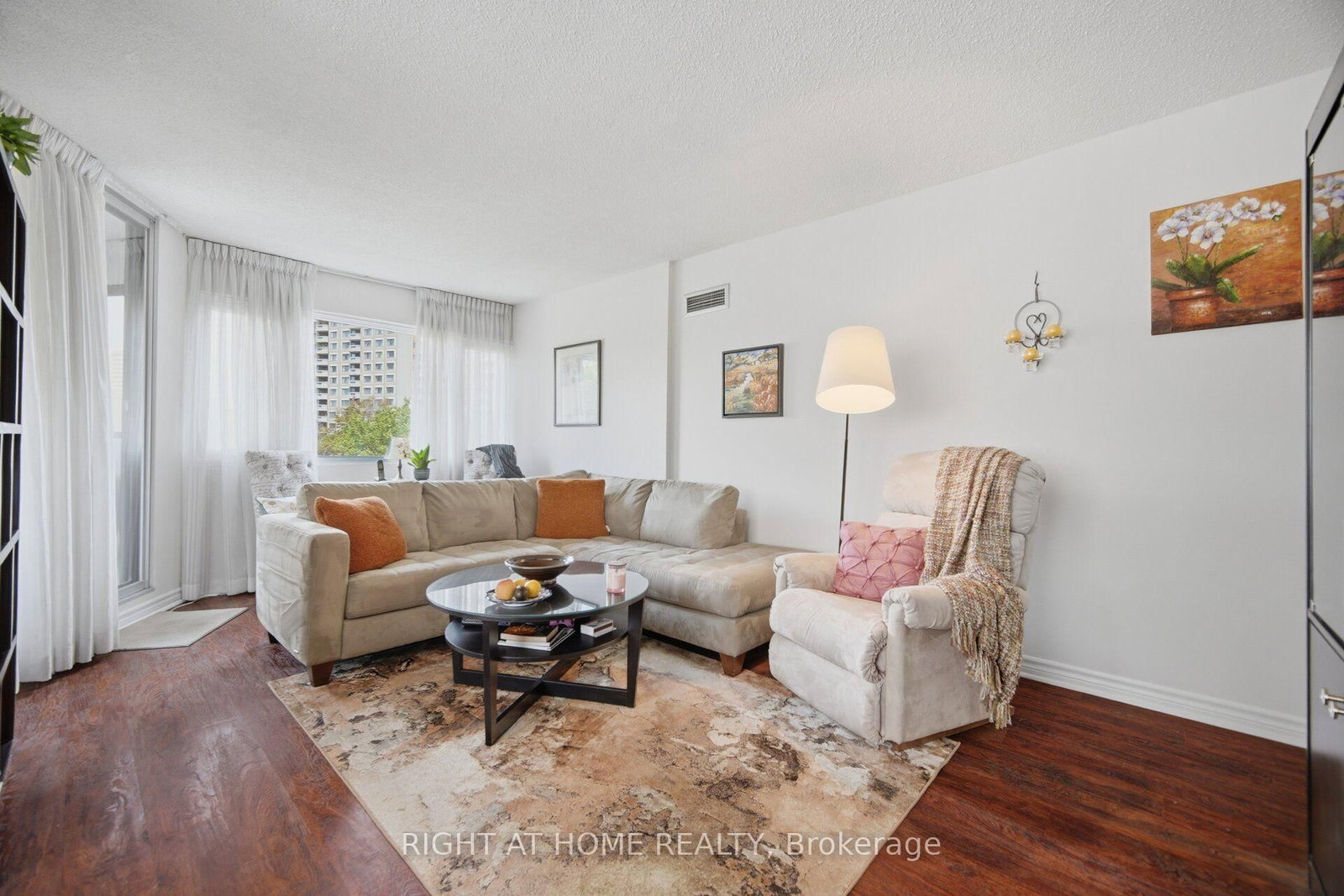 1580 Mississauga Valley Boulevard • #301 • Mississauga, ON photo 16