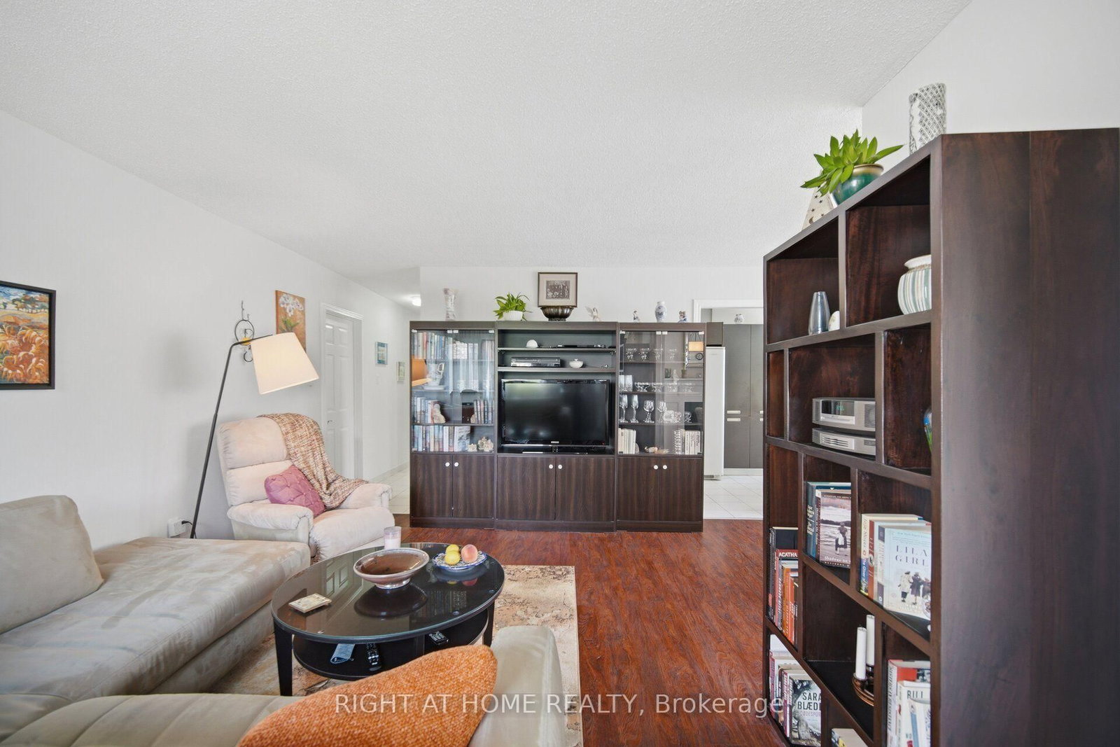 1580 Mississauga Valley Boulevard • #301 • Mississauga, ON photo 19