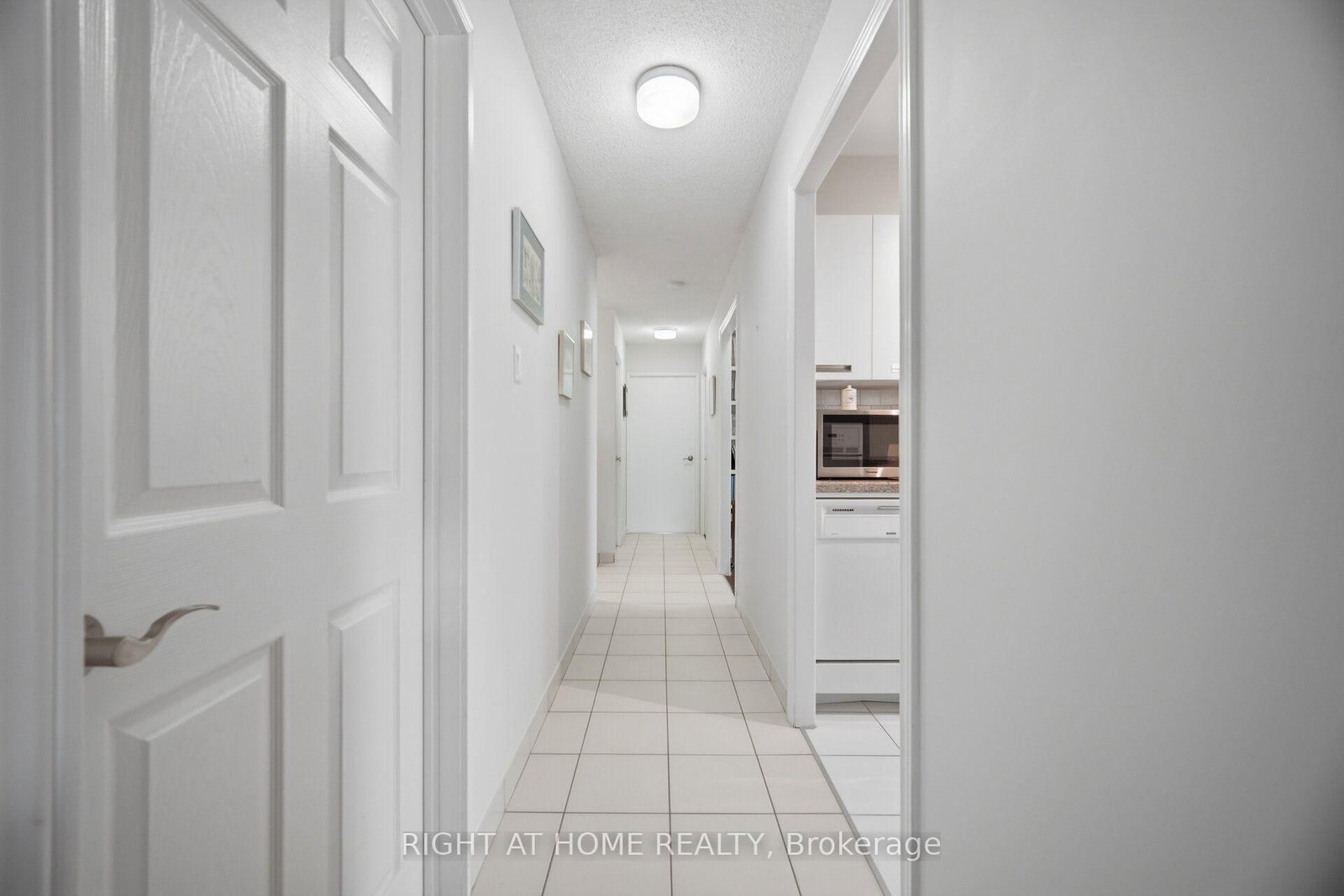 1580 Mississauga Valley Boulevard • #301 • Mississauga, ON photo 20