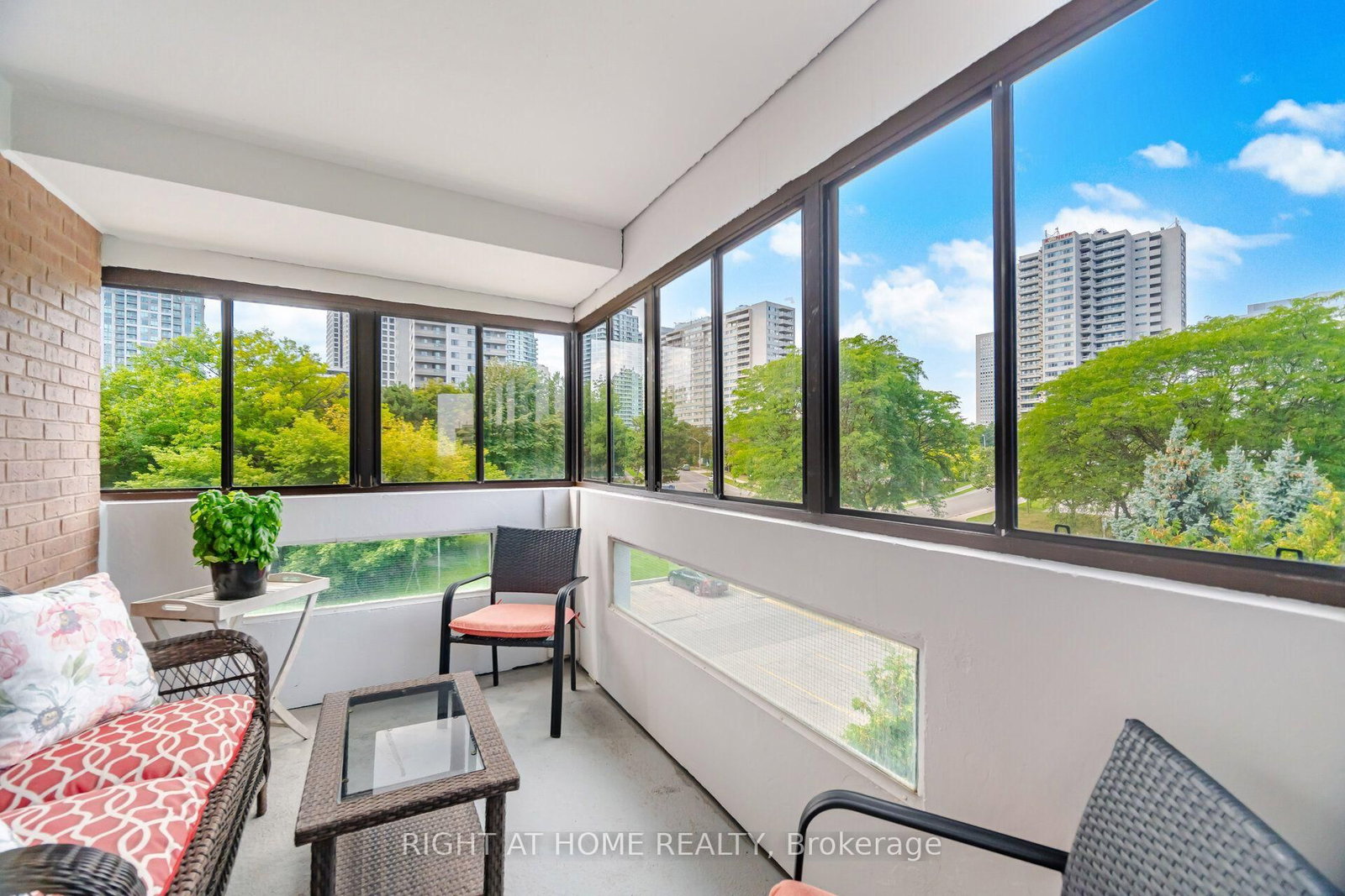 1580 Mississauga Valley Boulevard • #301 • Mississauga, ON photo 34