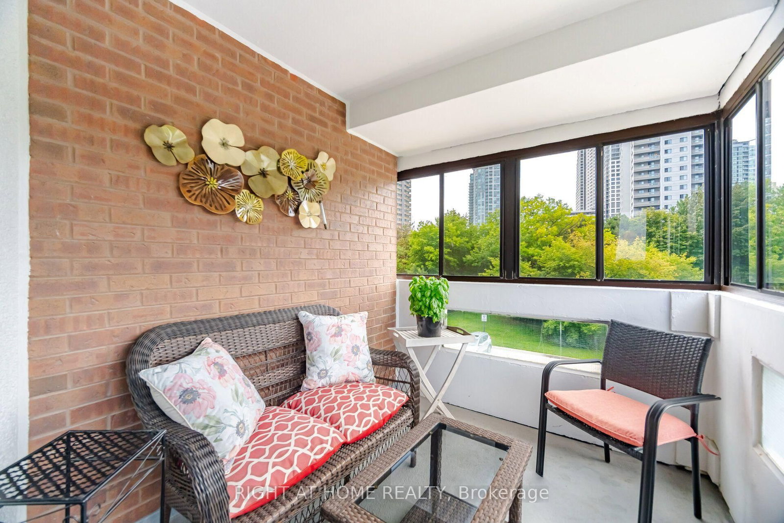 1580 Mississauga Valley Boulevard • #301 • Mississauga, ON photo 36