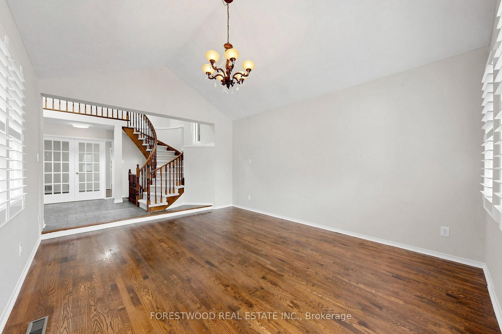 4616 Inverness Boulevard • Mississauga, ON photo 10