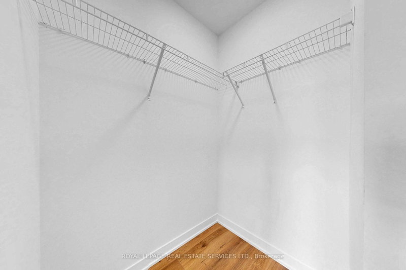 405 Dundas Oakville,ON L6M 4P9 — Photo 15