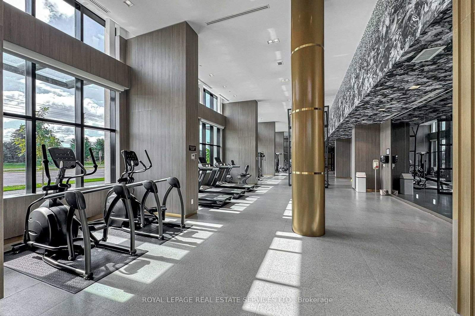 405 Dundas Street W • #431 • Oakville, ON photo 20