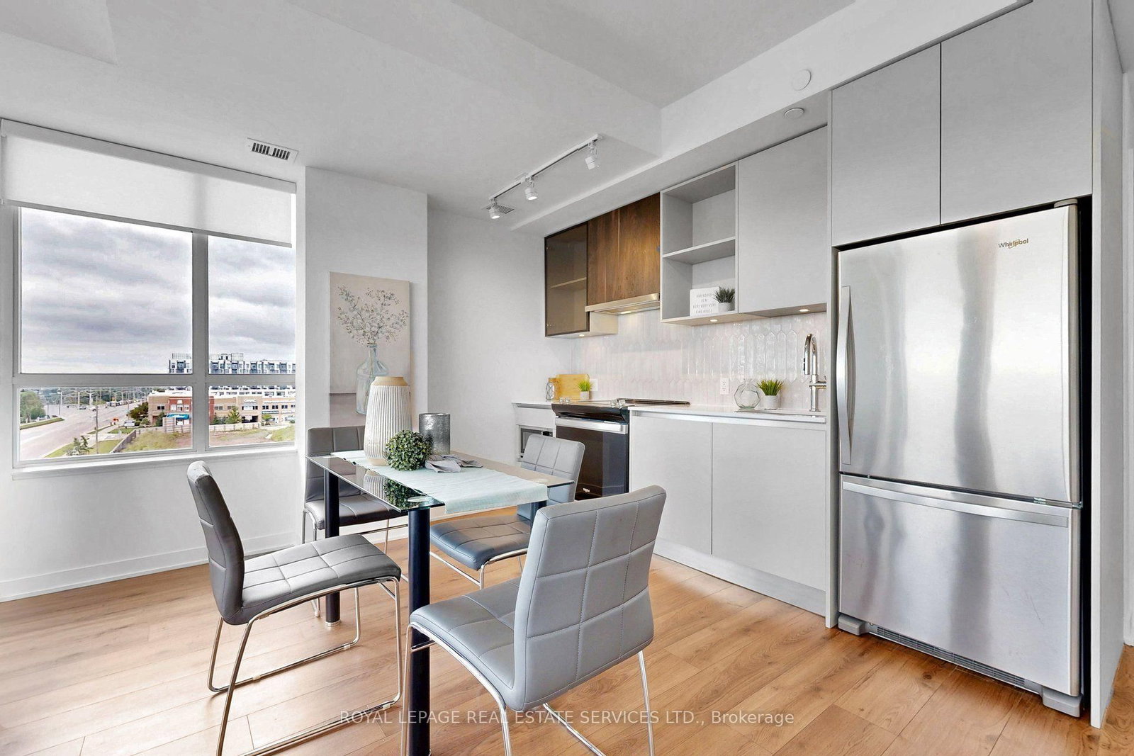 405 Dundas Street W • #431 • Oakville, ON photo 8