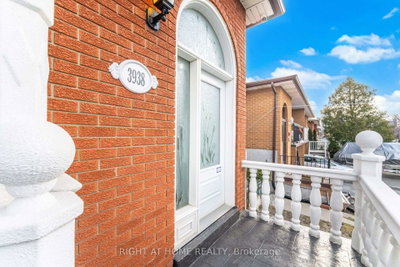 3938 Midhurst Lane • Mississauga, ON photo 4