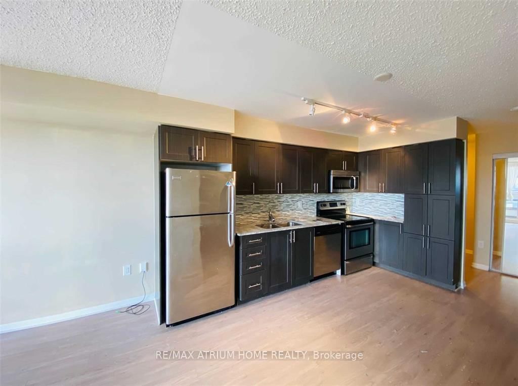 800 Lawrence Avenue W • #1818 • Toronto, ON photo 4