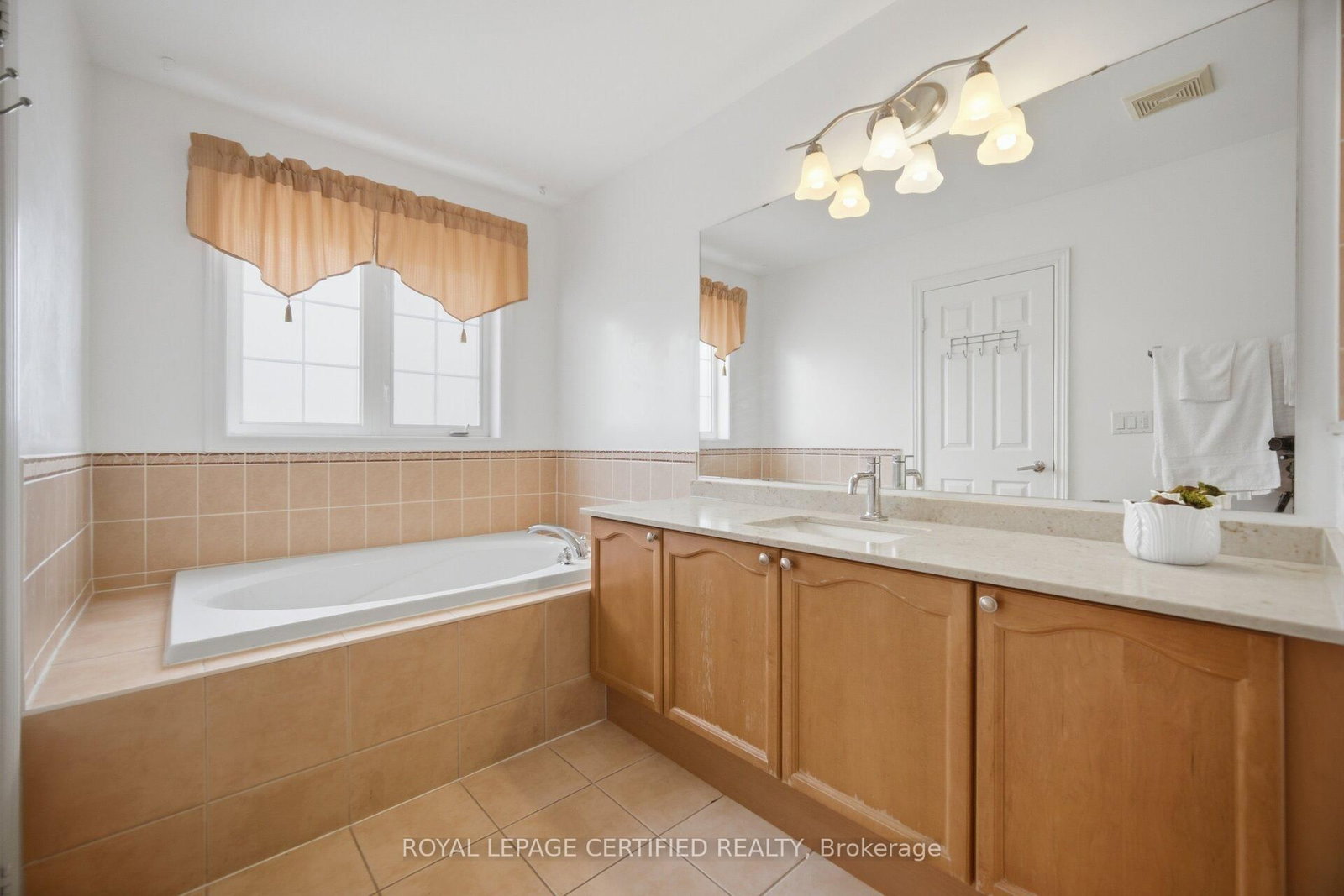 3555 Eglinton Avenue W • Mississauga, ON photo 17