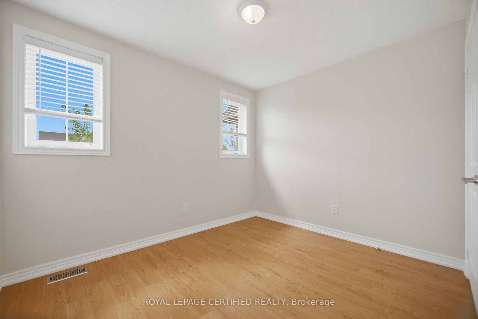 3555 Eglinton Avenue W • Mississauga, ON photo 20