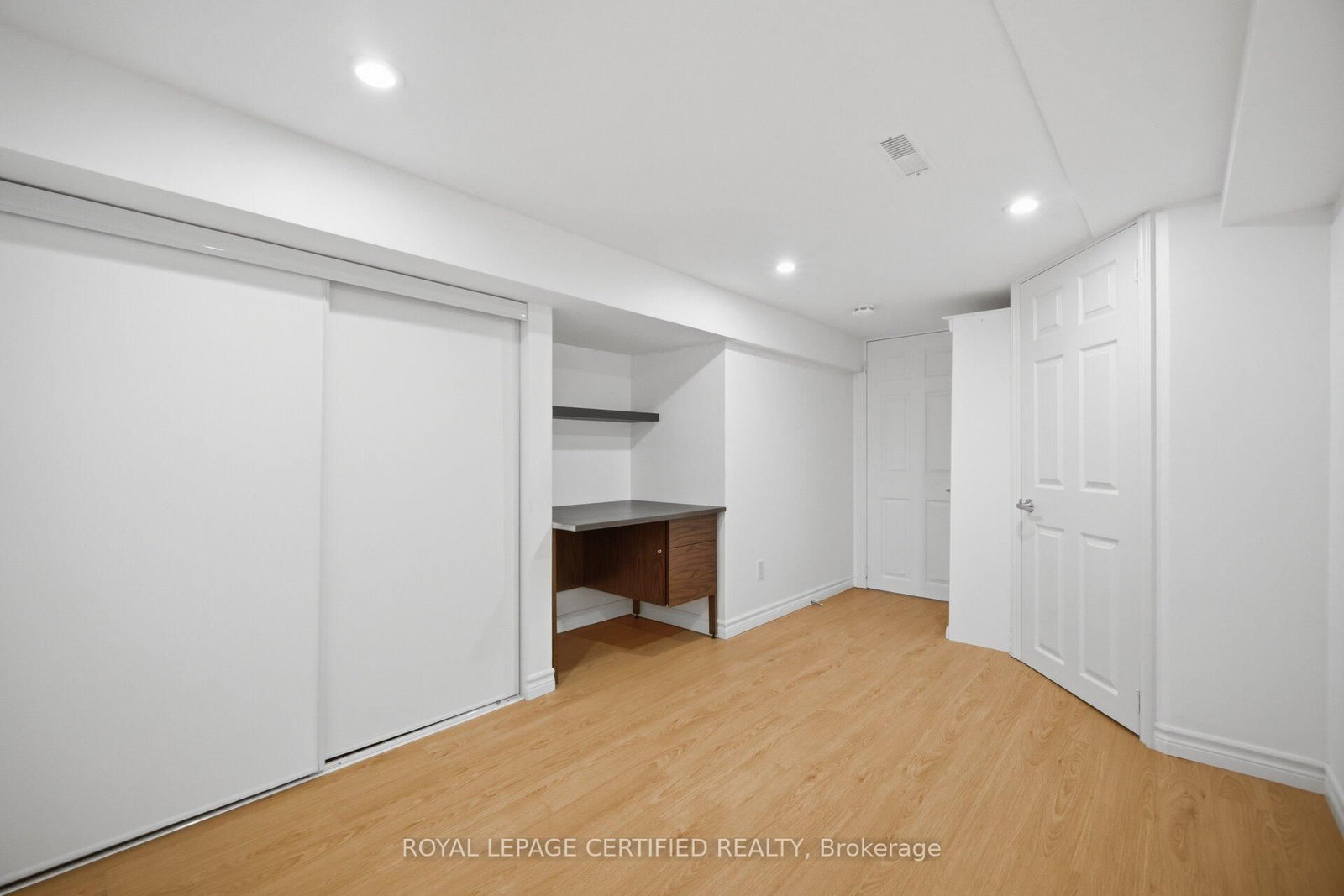 3555 Eglinton Avenue W • Mississauga, ON photo 27