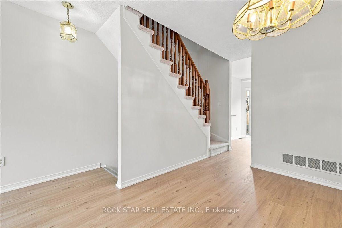 895 Maple Avenue • #331 • Burlington, ON photo 13