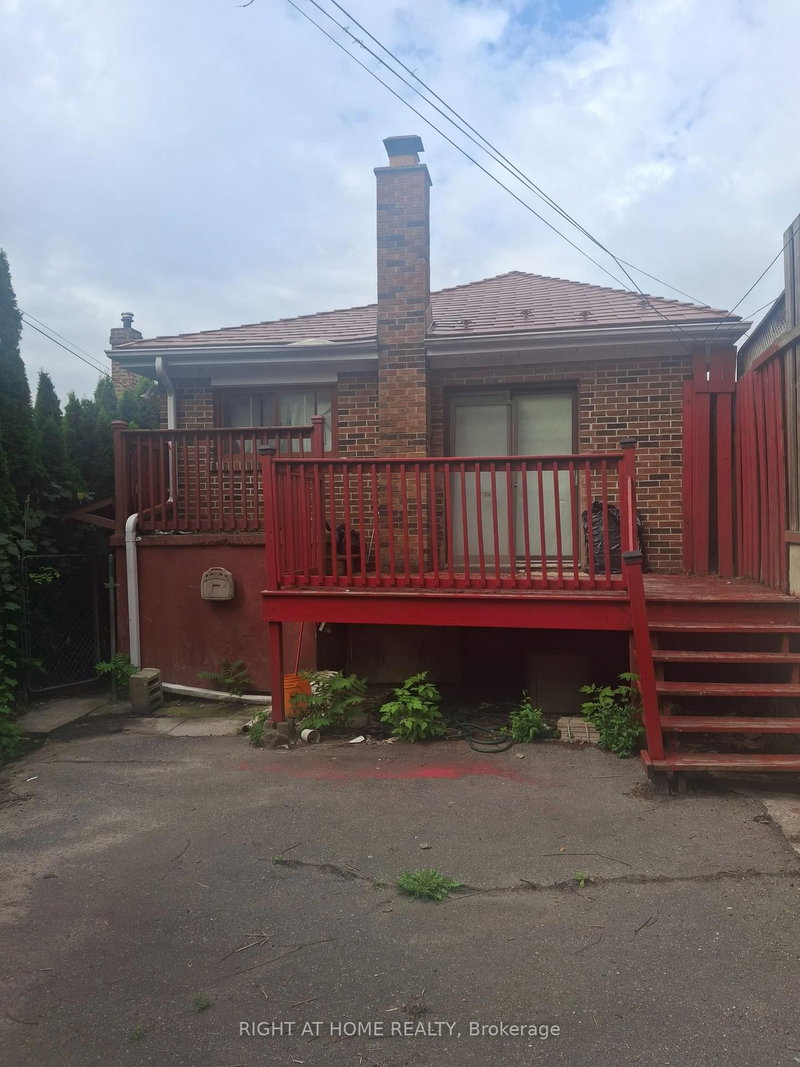 523 Caledonia Road