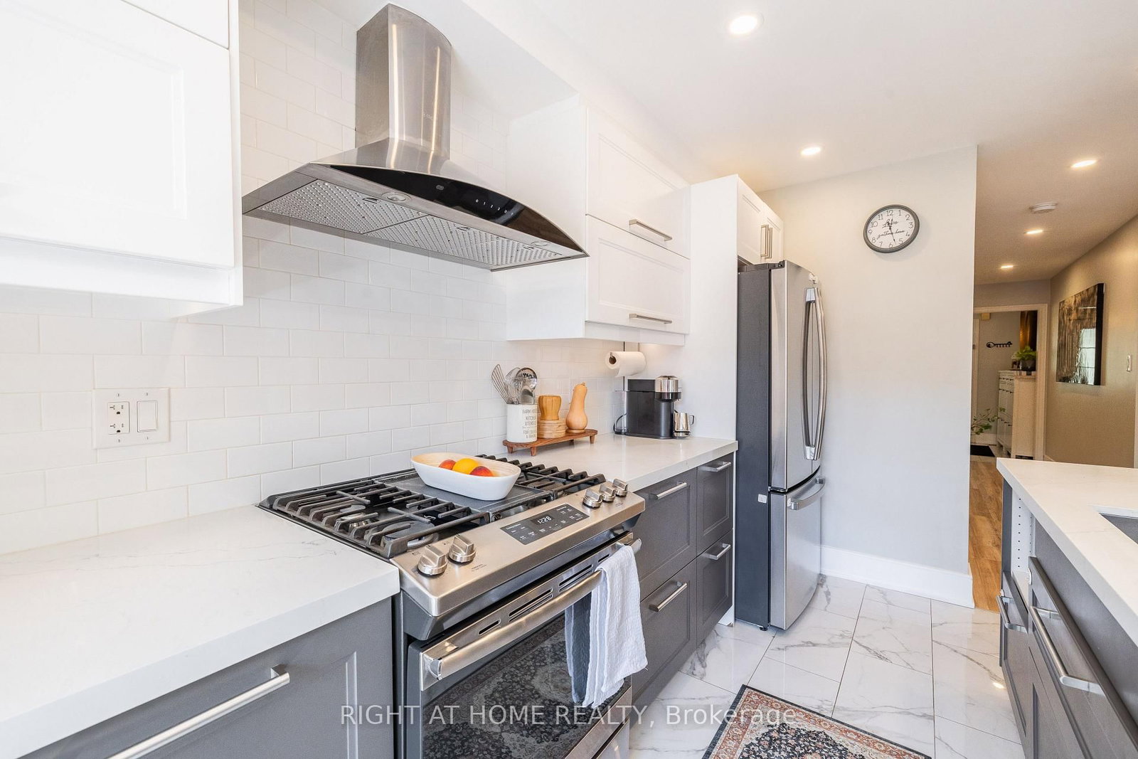 604 Lumberton Crescent • Mississauga, ON photo 12