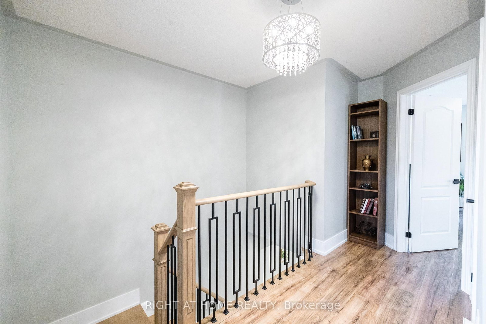 604 Lumberton Crescent • Mississauga, ON photo 15
