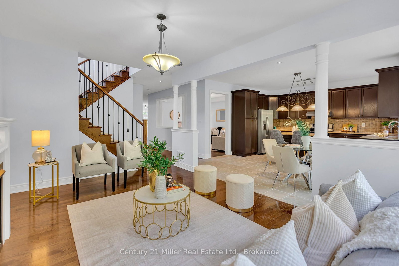 2241 Adirondak Trail • Oakville, ON photo 16