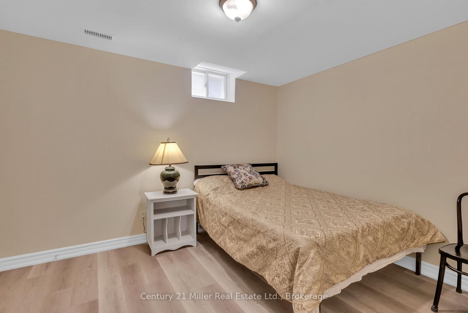 2241 Adirondak Trail • Oakville, ON photo 46