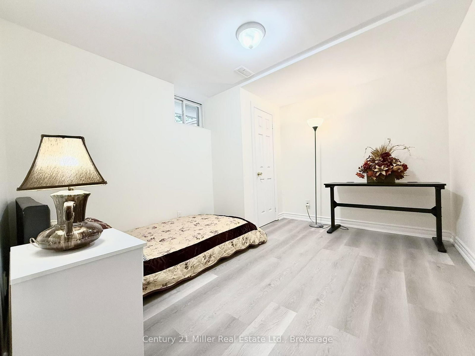 2241 Adirondak Trail • Oakville, ON photo 47