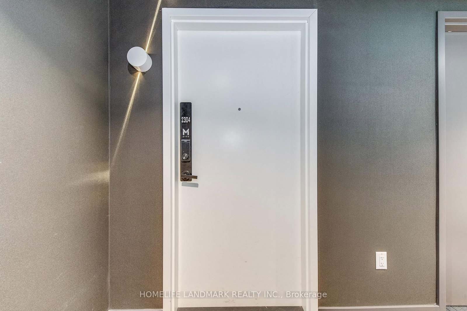 3883 Quartz Road • #2304 • Mississauga, ON photo 4