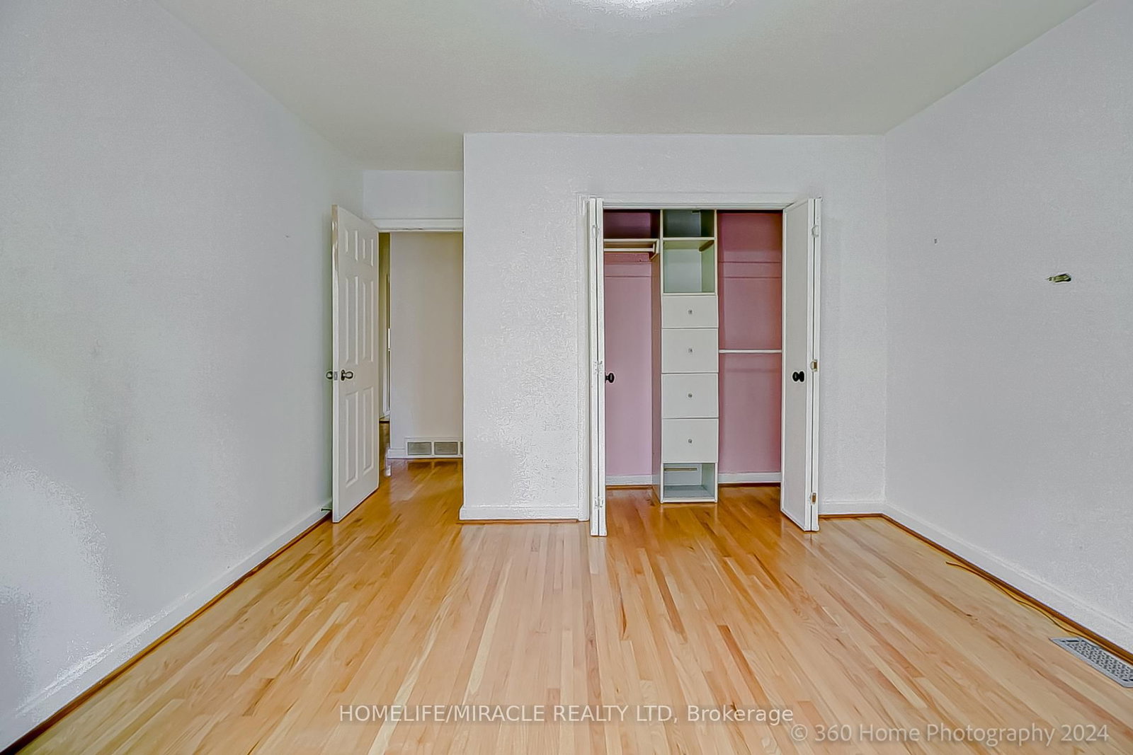 30 Fallowfield Road • Toronto, ON photo 11