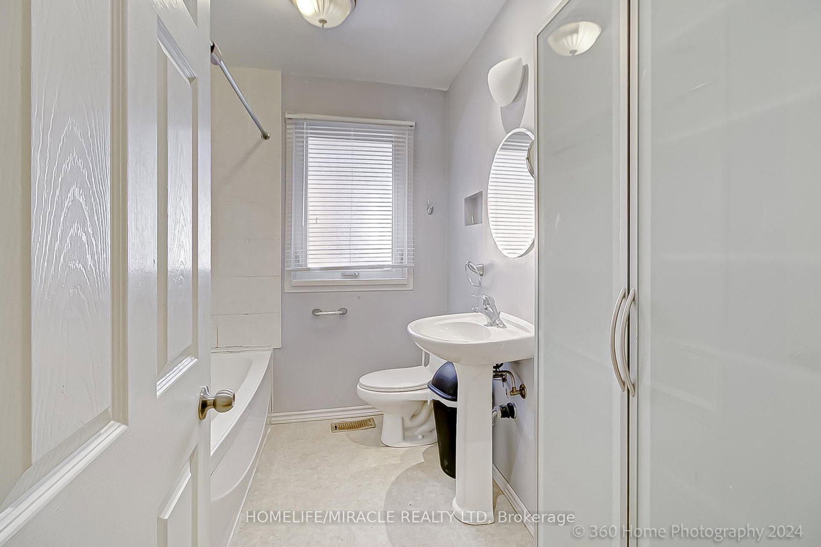 30 Fallowfield Road • Toronto, ON photo 13