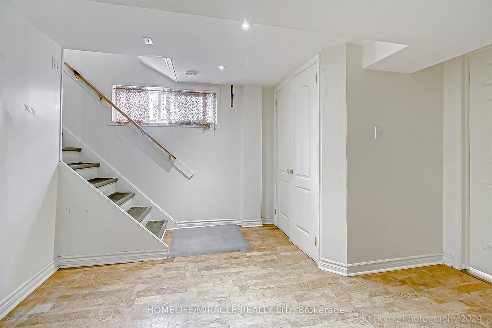 30 Fallowfield Road • Toronto, ON photo 14