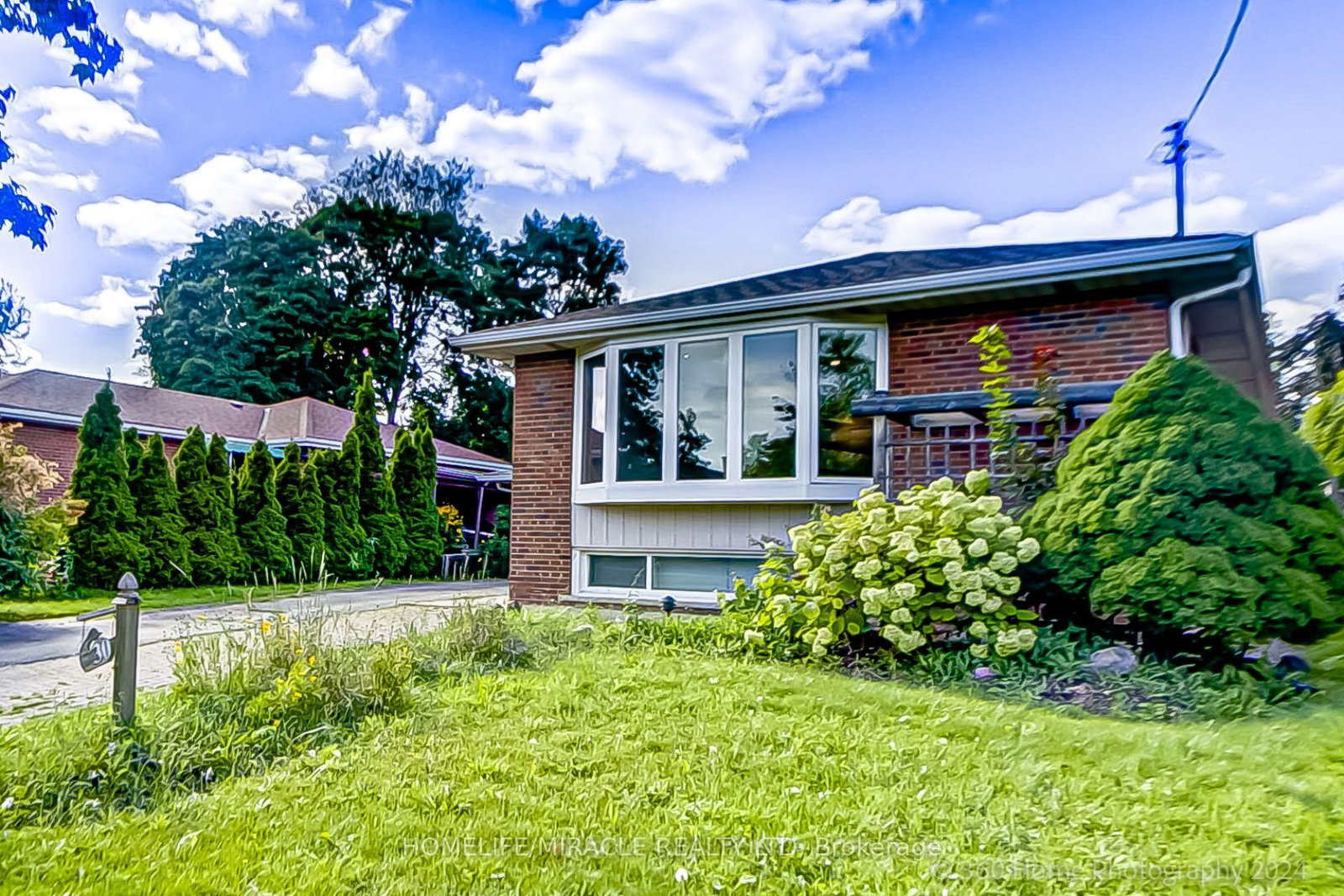 30 Fallowfield Road • Toronto, ON photo 23