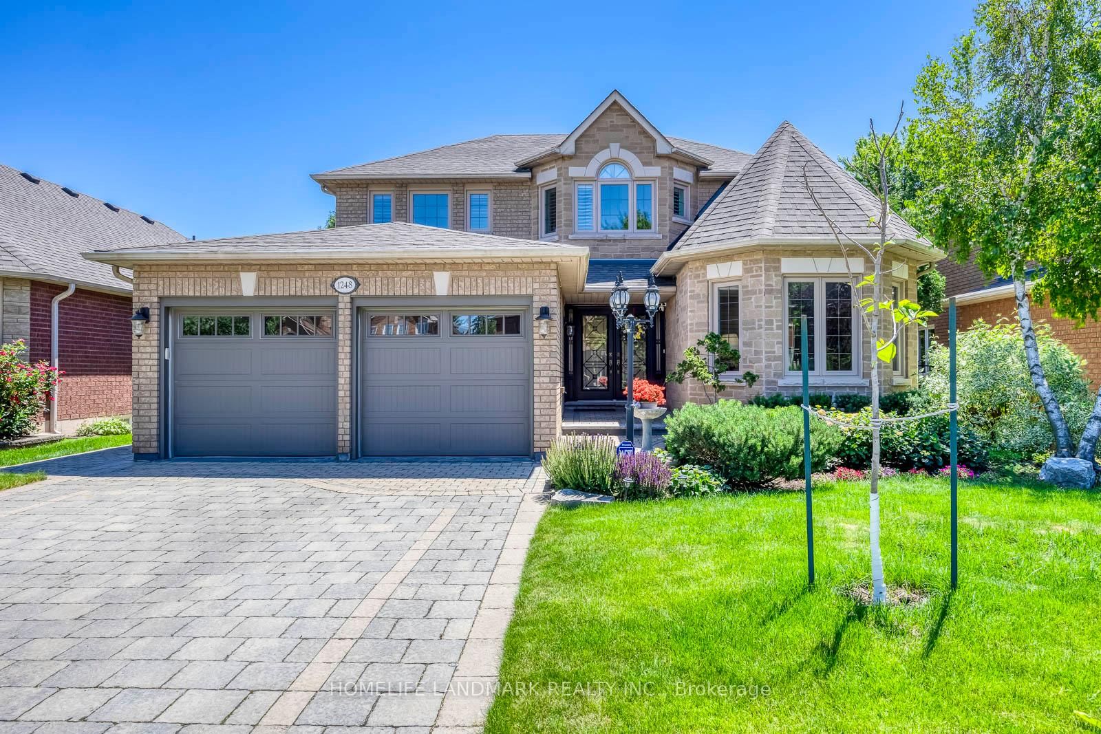 1248 Bowman Drive • Oakville, ON photo 1