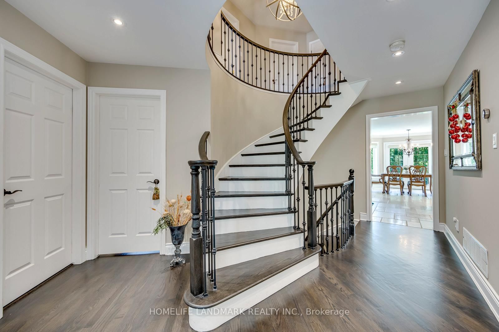 1248 Bowman Drive • Oakville, ON photo 19