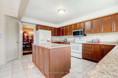671 Peter Robertson Brampton,ON L6R 1L8 — Photo 12