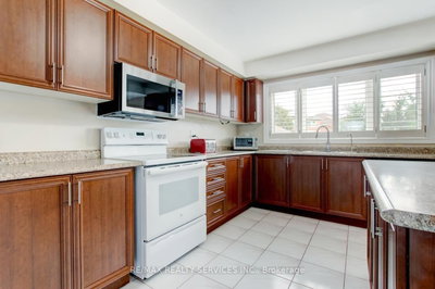671 Peter Robertson Brampton,ON L6R 1L8 — Photo 14