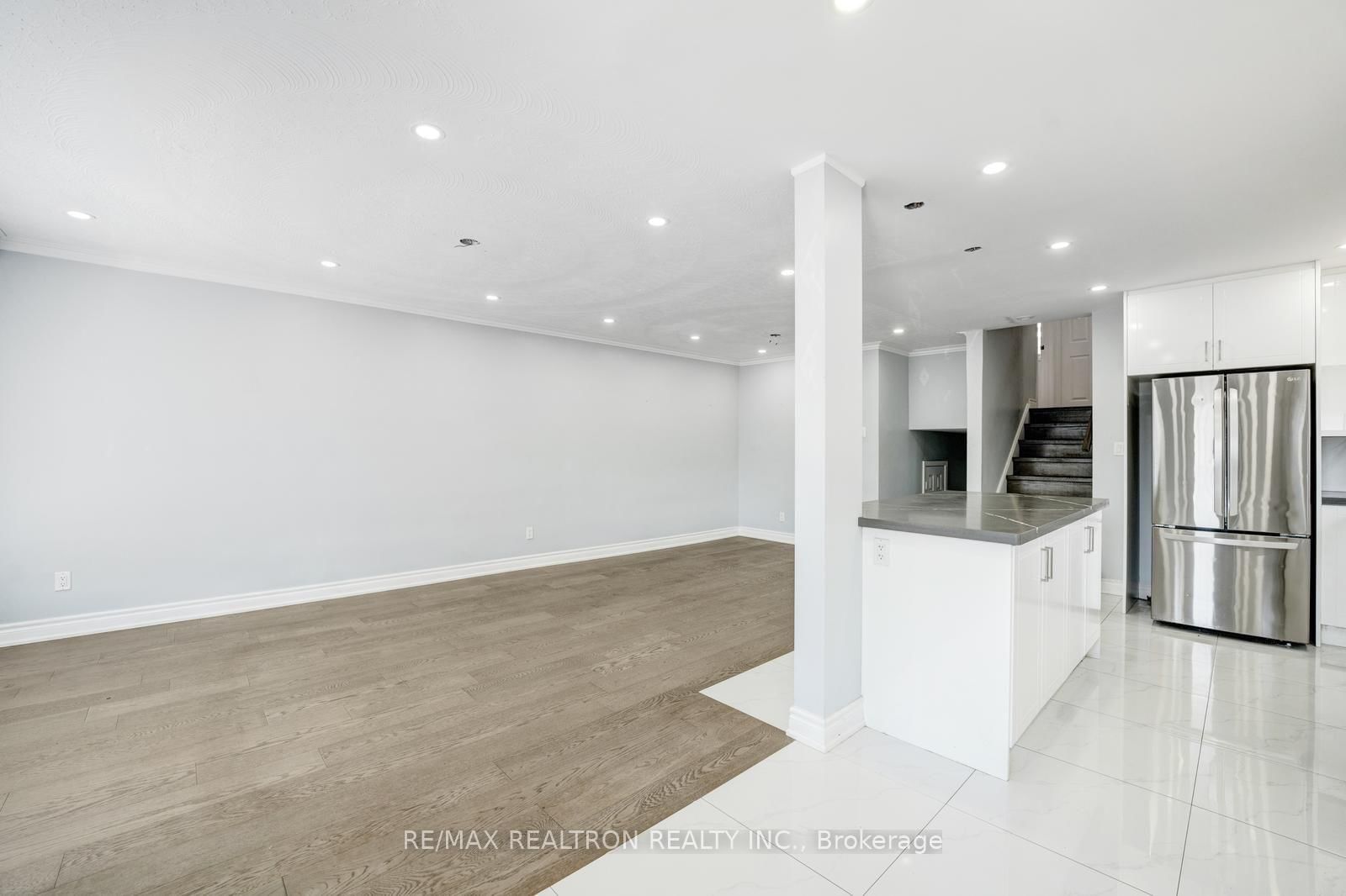 43 Lindylou Road • Toronto, ON photo 16