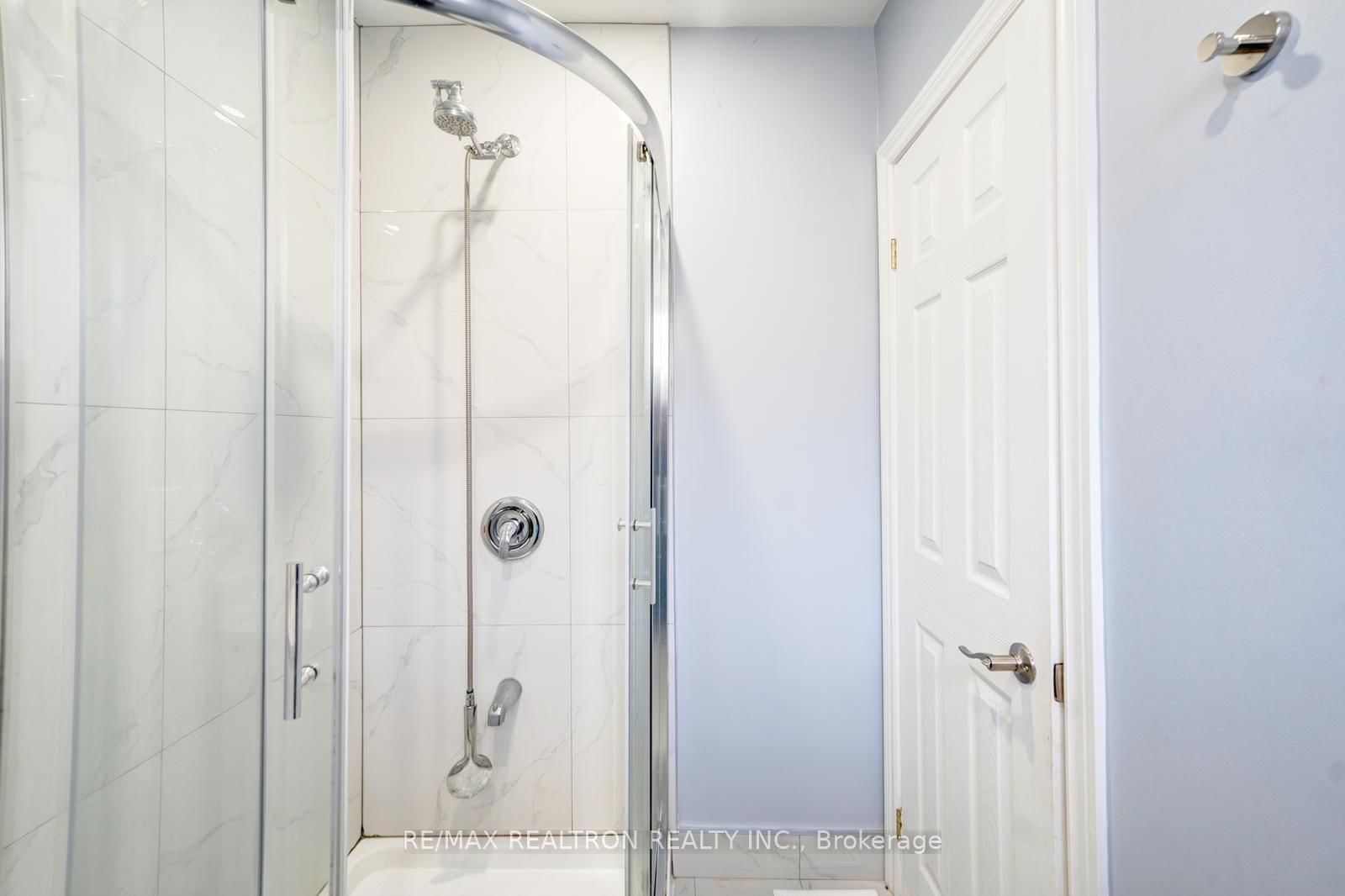 43 Lindylou Road • Toronto, ON photo 27