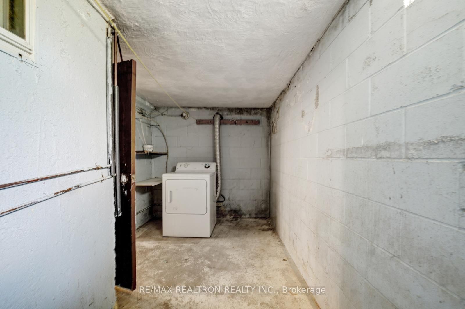 43 Lindylou Road • Toronto, ON photo 39