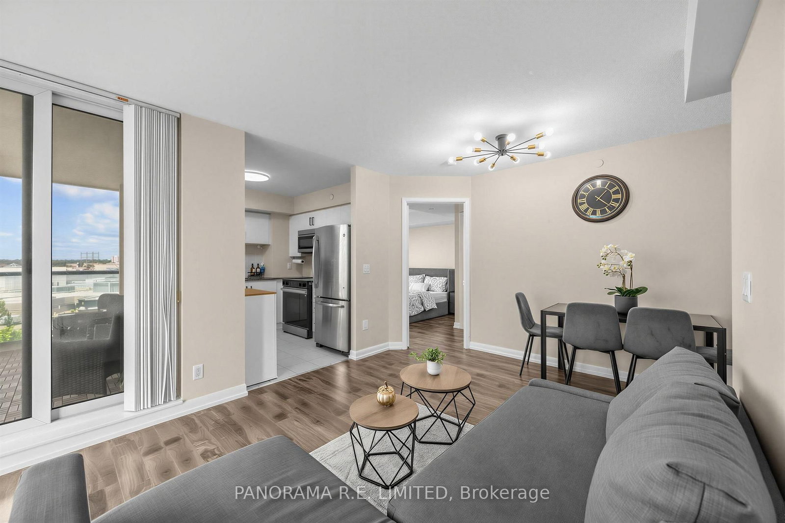 215 Sherway Gardens Road • #807 • Toronto, ON photo 4