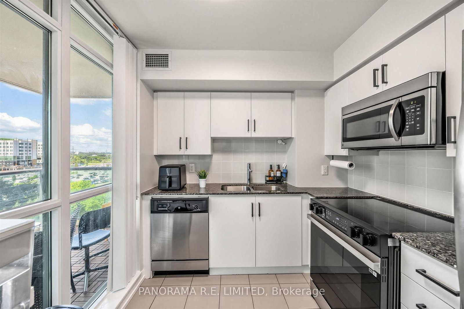 215 Sherway Gardens Road • #807 • Toronto, ON photo 6