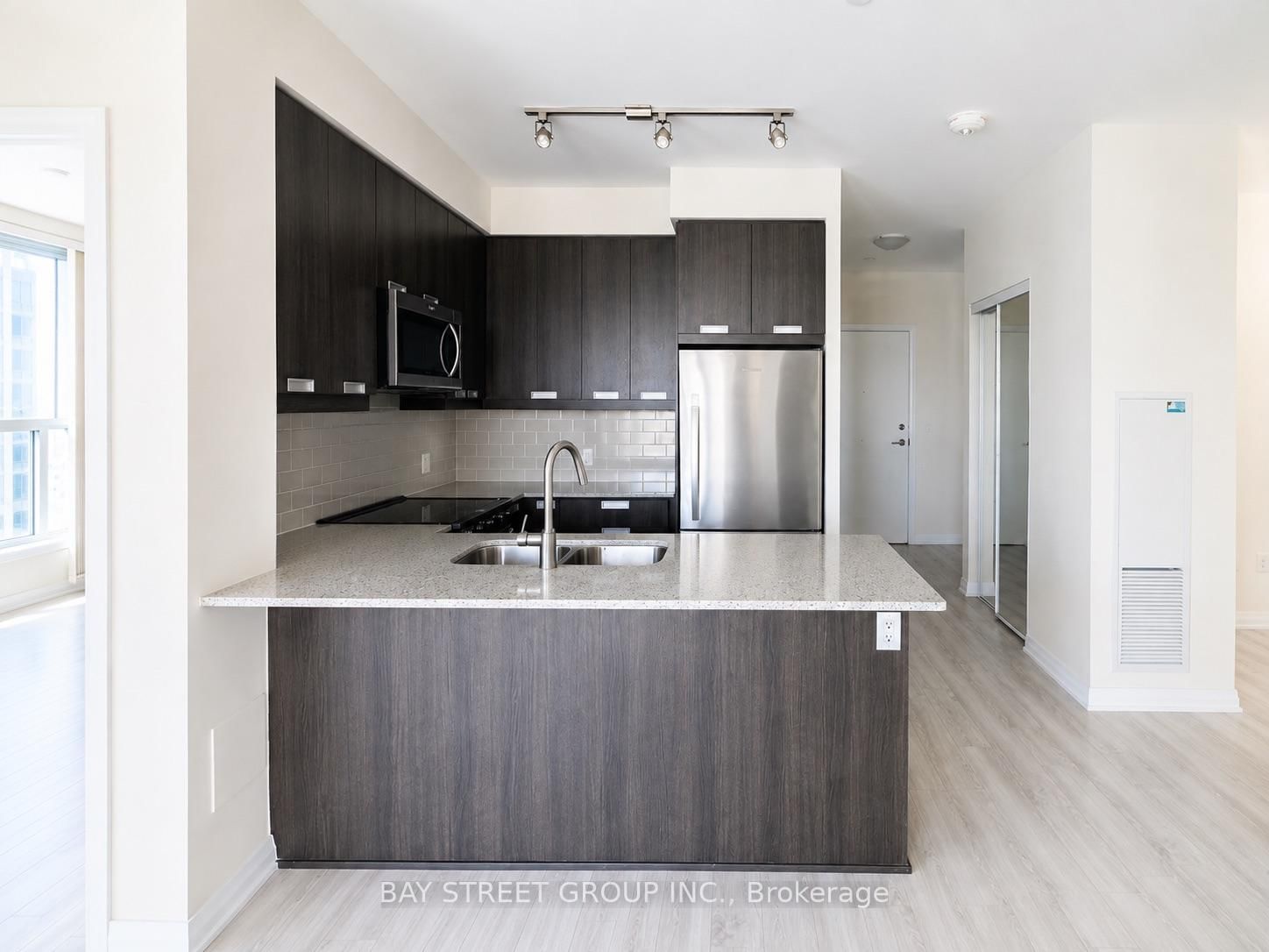 65 Watergarden Drive • #302 • Mississauga, ON photo 4
