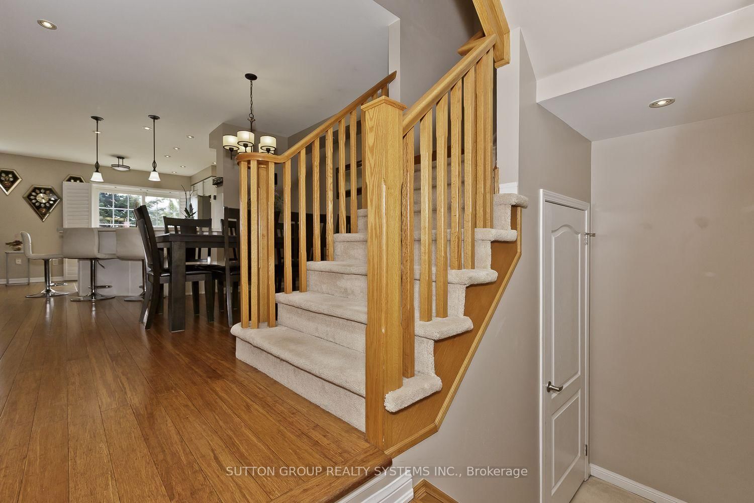 777 Shortreed Crescent • Milton, ON photo 4