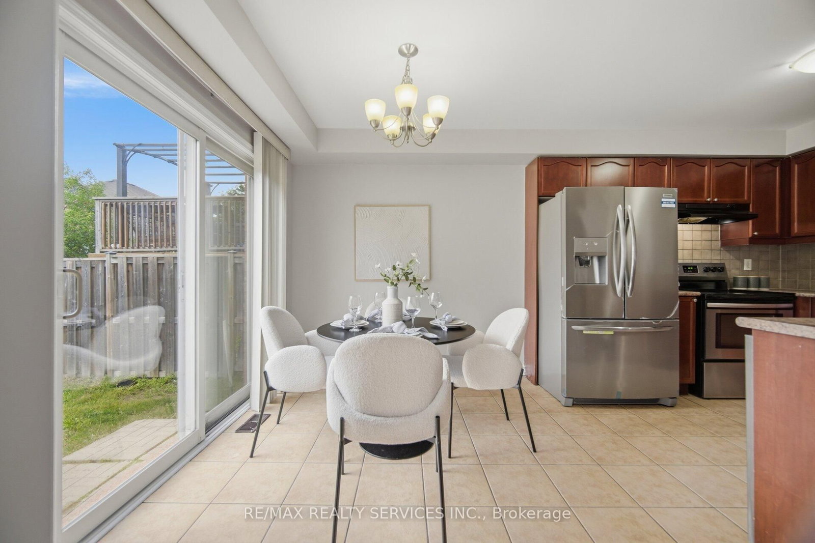 9 Ollie Avenue • Brampton, ON photo 12