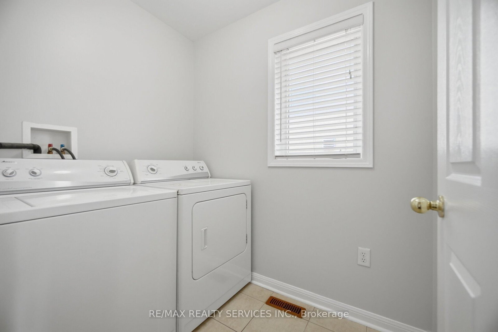 9 Ollie Avenue • Brampton, ON photo 37
