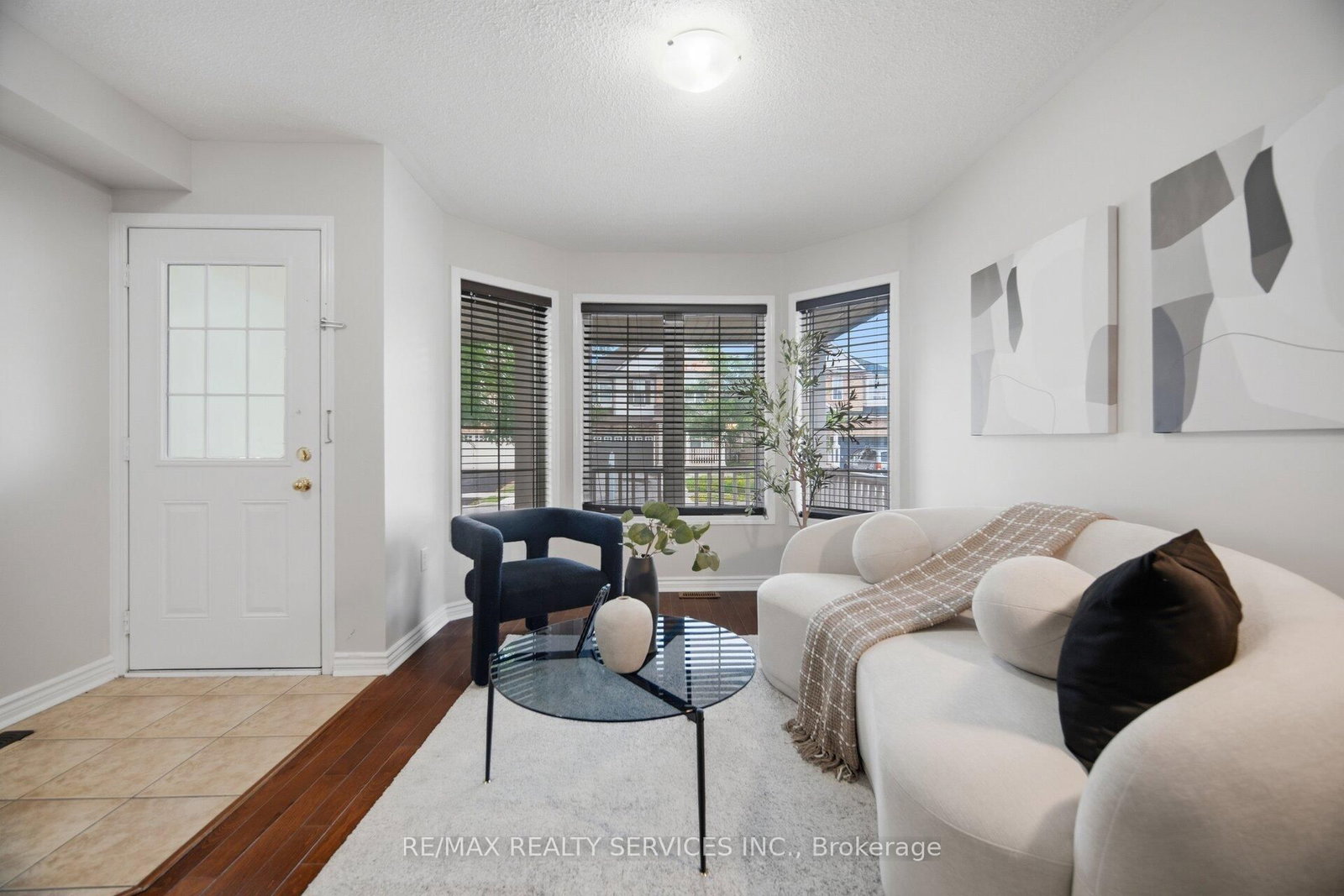 9 Ollie Avenue • Brampton, ON photo 9