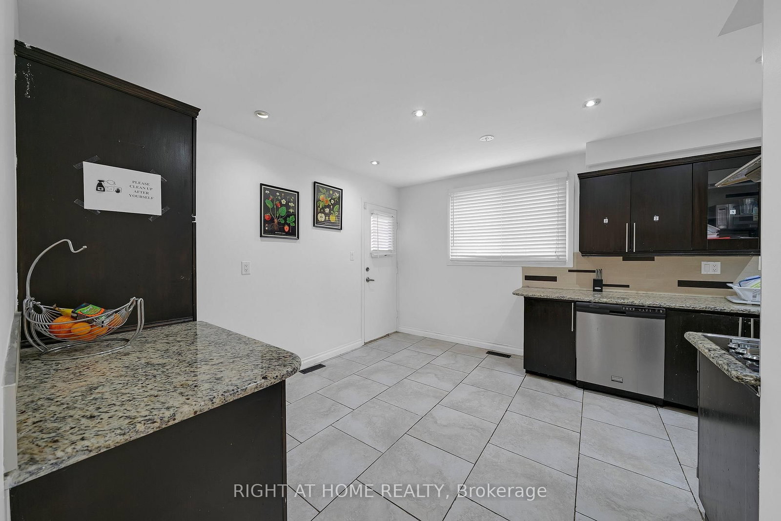 3241 Mccarthy Court • Mississauga, ON photo 20