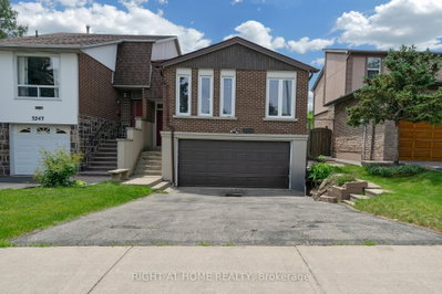 3241 Mccarthy Court • Mississauga, ON photo 4