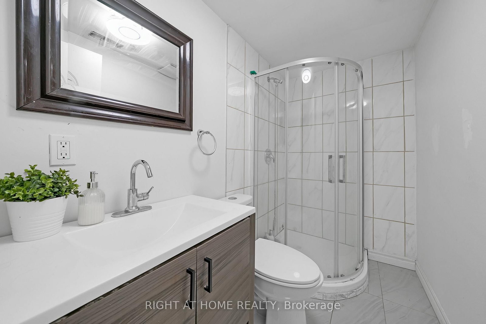 3241 Mccarthy Court • Mississauga, ON photo 41