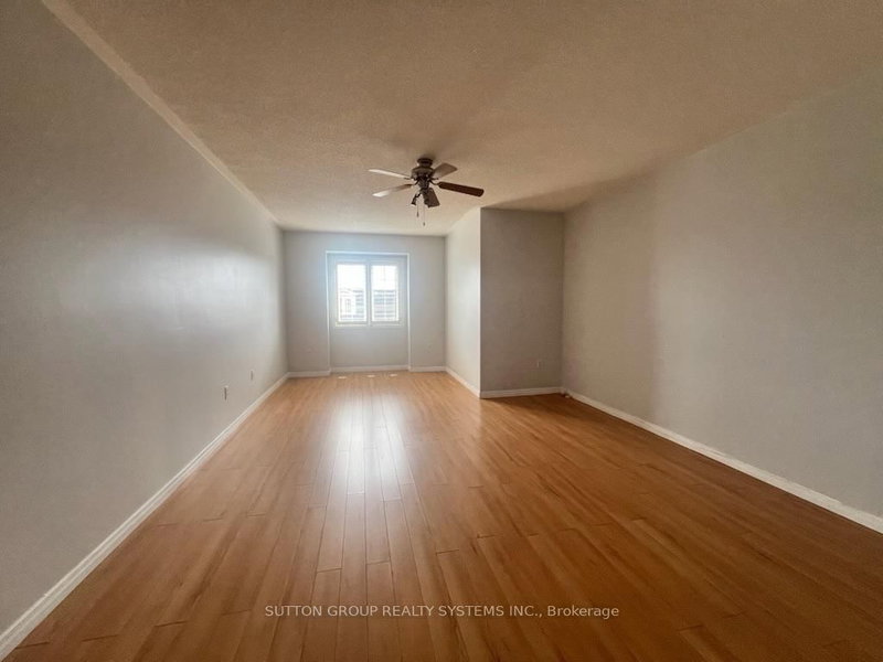 435 Hensall Mississauga,ON L5A 4P1 — Photo 10