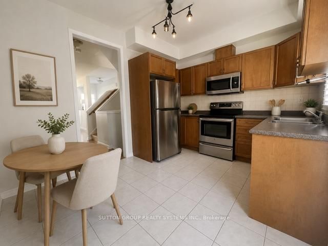435 Hensall Circle • #55 • Mississauga, ON photo 8