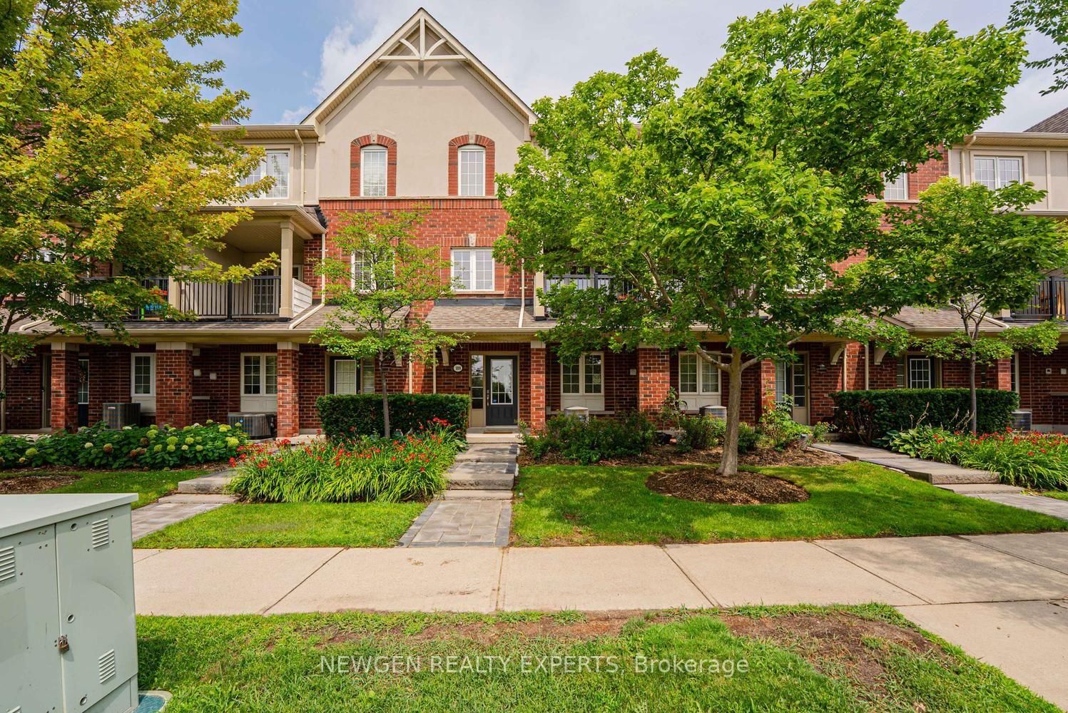 109 Georgian Drive • #21 • Oakville, ON photo 1