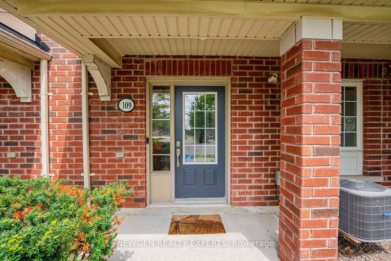 21 - 109 Georgian Drive